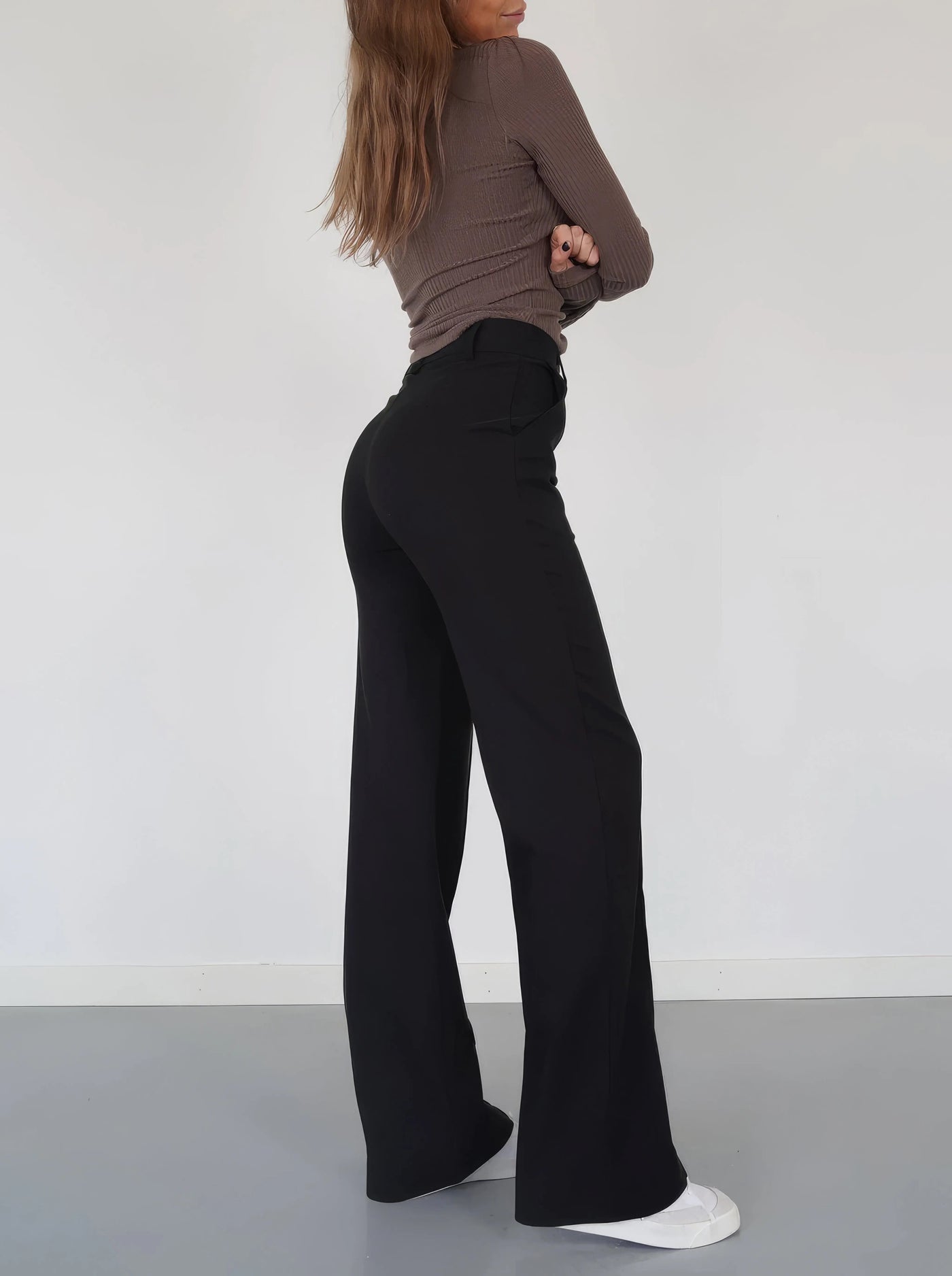 Carina | High-waisted chic trousers 2