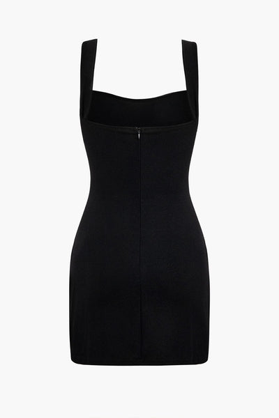 Cocktail Dress for Women with Figure-Hugging Fit and Elegant Gold Belt for Special Occasions 3