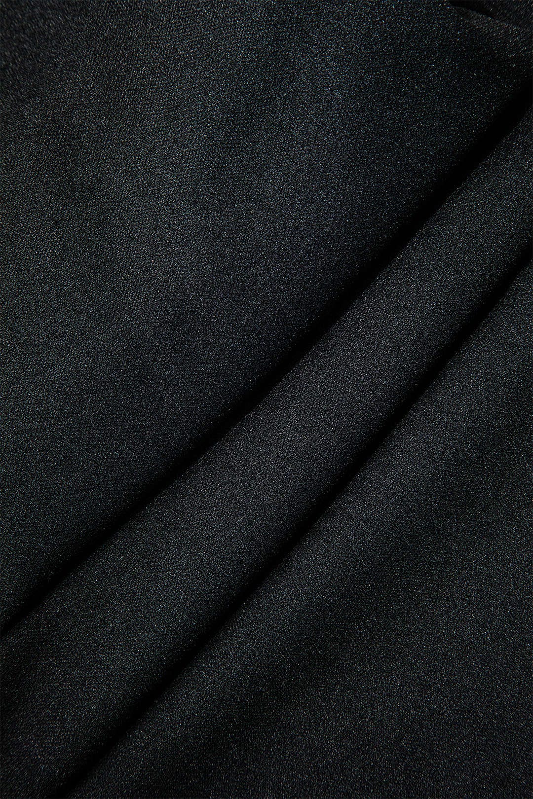 Cocktail Dress for Women with Figure-Hugging Fit and Elegant Gold Belt for Special Occasions 4