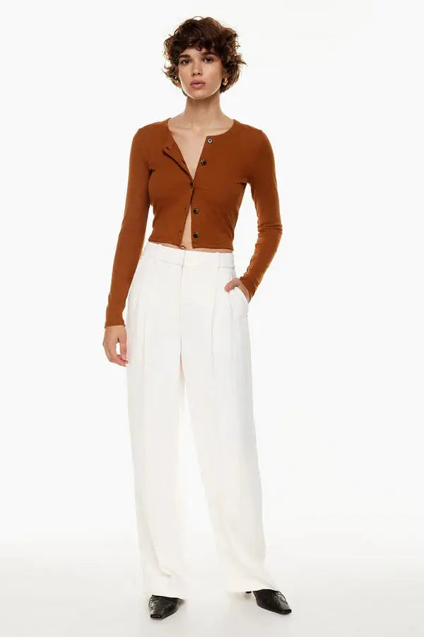 Elegant high-waisted wide-leg trousers with a timeless cut 9