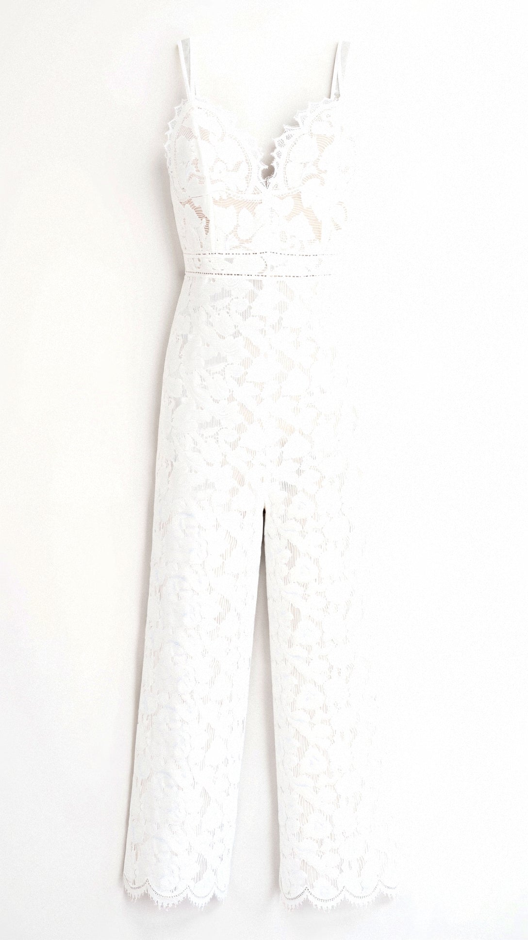 Elegant lace jumpsuit for stylish occasions 0