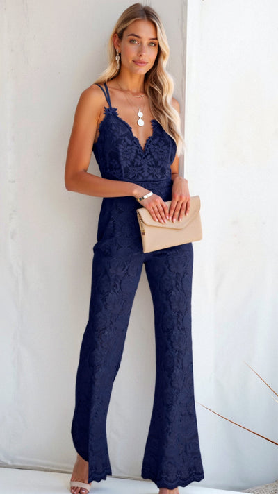 Elegant lace jumpsuit for stylish occasions 7