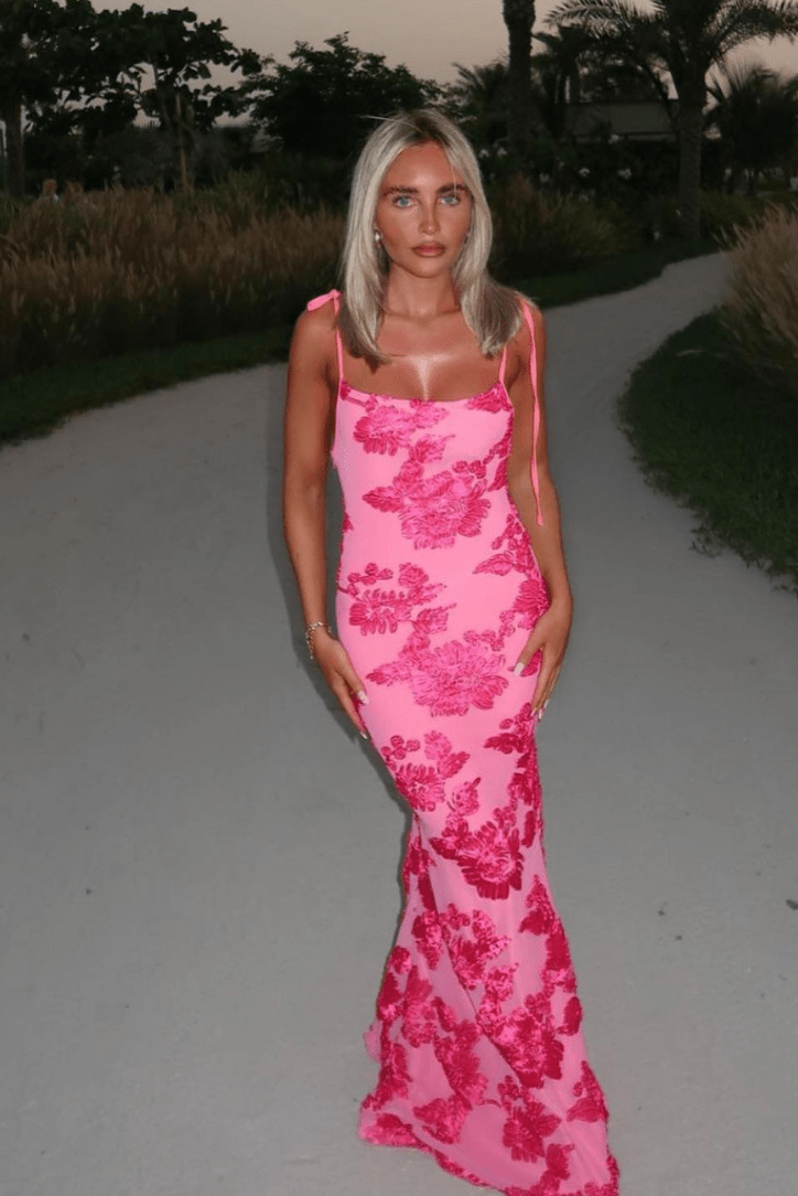 Maxi Dress for Women with Floral Embroidery and Sleeveless Design for Elegant Summer Occasions 0