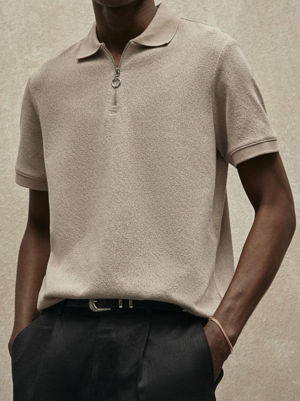 Modern knitted polo shirt with zipper 2