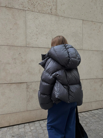 Puffer Jacket for Women - Quilted Warm Winter Coat with Modern Design and Voluminous Silhouette 1