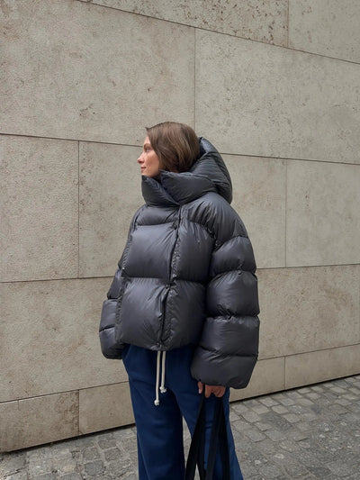 Puffer Jacket for Women - Quilted Warm Winter Coat with Modern Design and Voluminous Silhouette 2