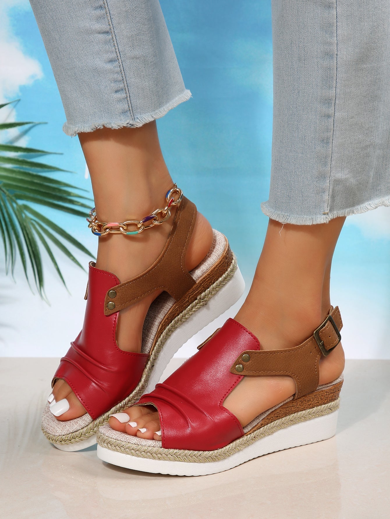 Simone - Comfortable women's wedge sandals 8