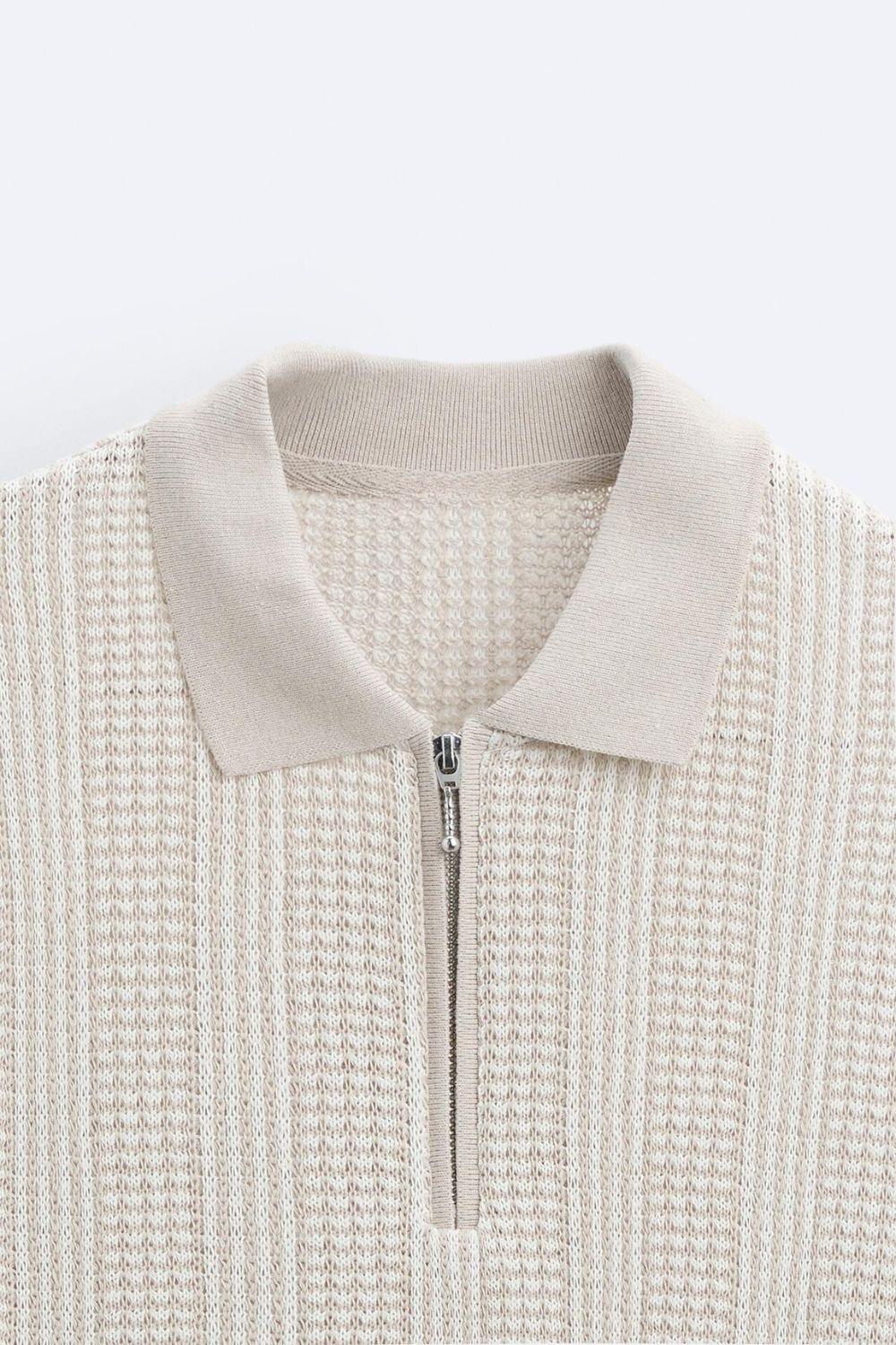 Structured knit polo shirt with zipper 4