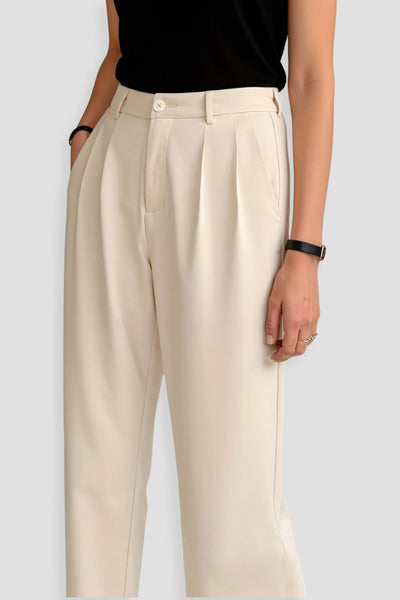 Timeless women's trousers with pleats and turned-up hem 3