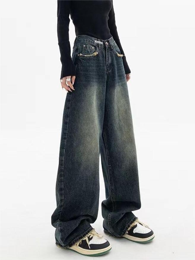 Vintage baggy jeans with a washed effect – a modern 90s look with a relaxed fit 0