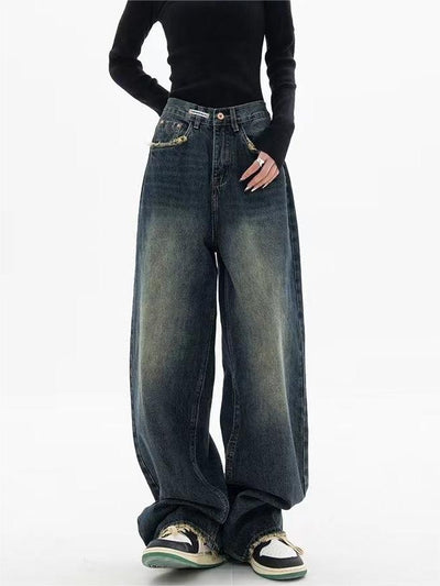 Vintage baggy jeans with a washed effect – a modern 90s look with a relaxed fit 4