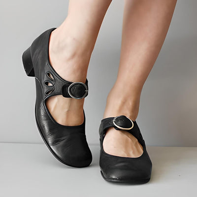 Women's leather wedge sandals 8